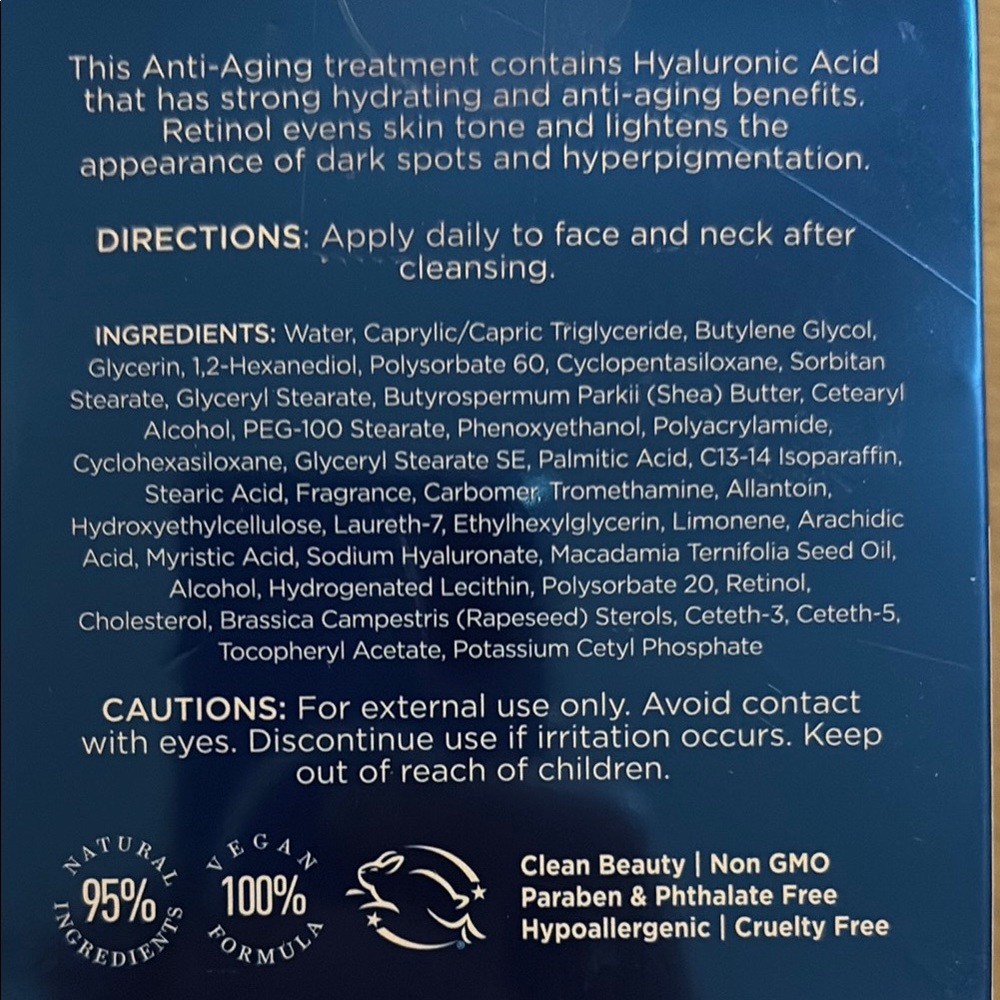 Blue and White Anti-Aging Moisturizer with Hyaluronic and Retinol - Picture 2 of 2